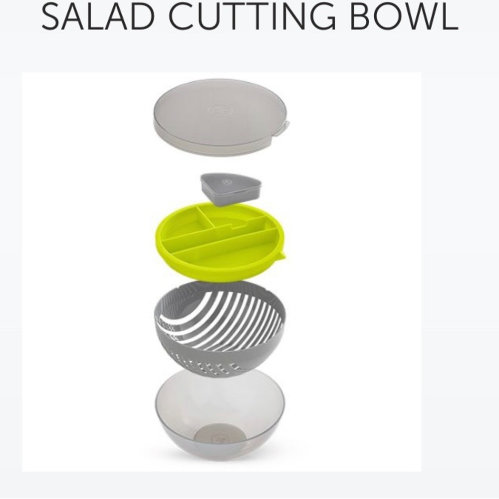 PAMPERED CHEF Salad Cutting Bowl